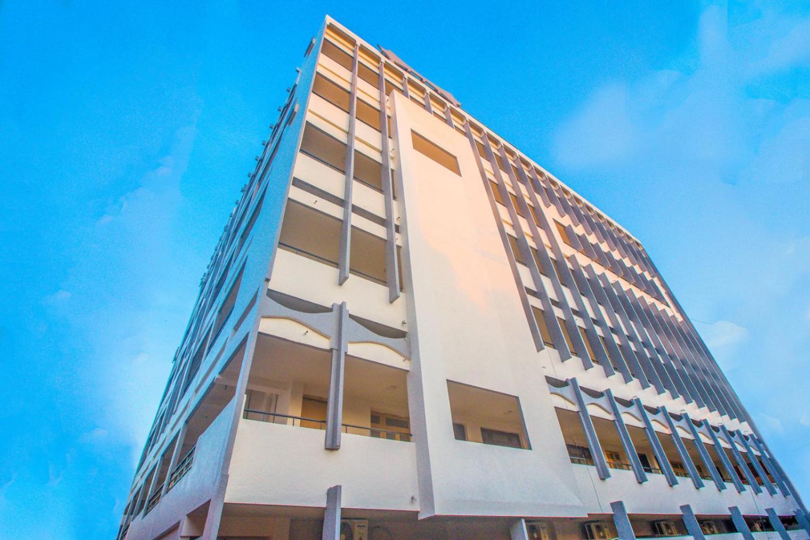 Sri Ramakrishna Hotel Bangalore Bagian luar foto